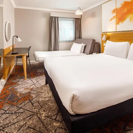 Ibis Styles Centre 3*